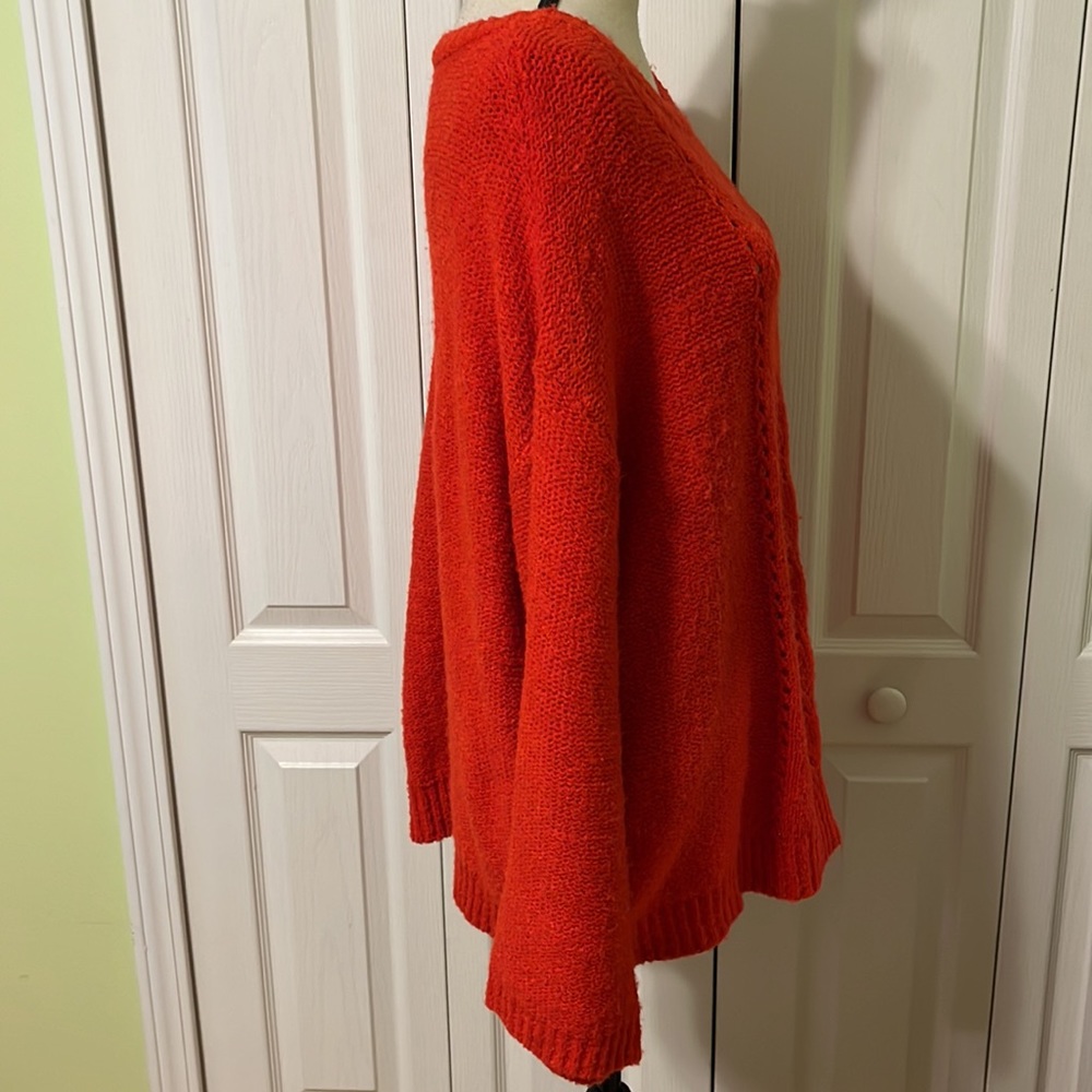 Grace & Lace Sweater - Picture 3 of 4